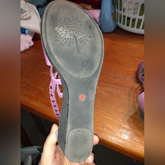 Blondo Purple Strappy Leather Sandals, Size 8W, Zippered Backs, Studded … - Picture 6 of 12